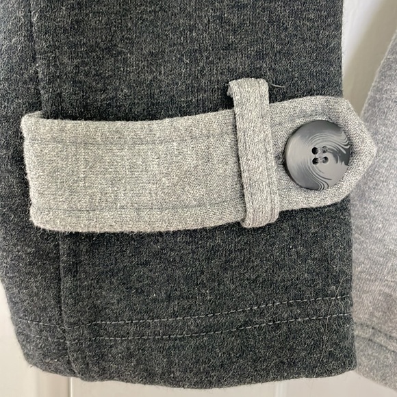 Maurices trench coat grey medium like new hood pockets buttons casual to dressy - Picture 10 of 16